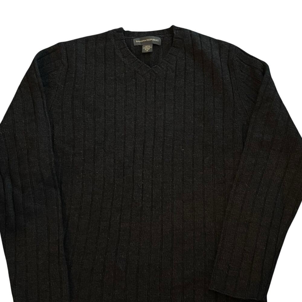 Banana Republic Wool Sweater Medium Gray V Neck Wide Ribbed Vintage Hong Kong